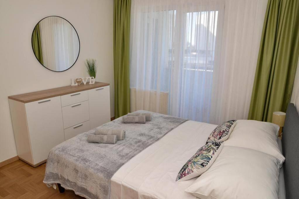 Apartment Longin Zadar Buitenkant foto